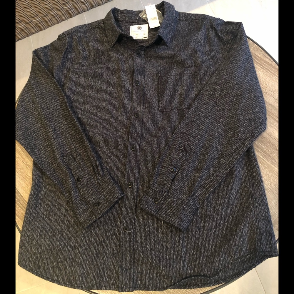 Men’s  On THE BYAS Brand  long  sleeve size XL